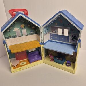 CoComelon‎ Deluxe Family House with Sounds Action Figures Not Included